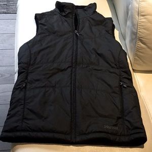 Light quilted puffer vest reversable  Marmot size M